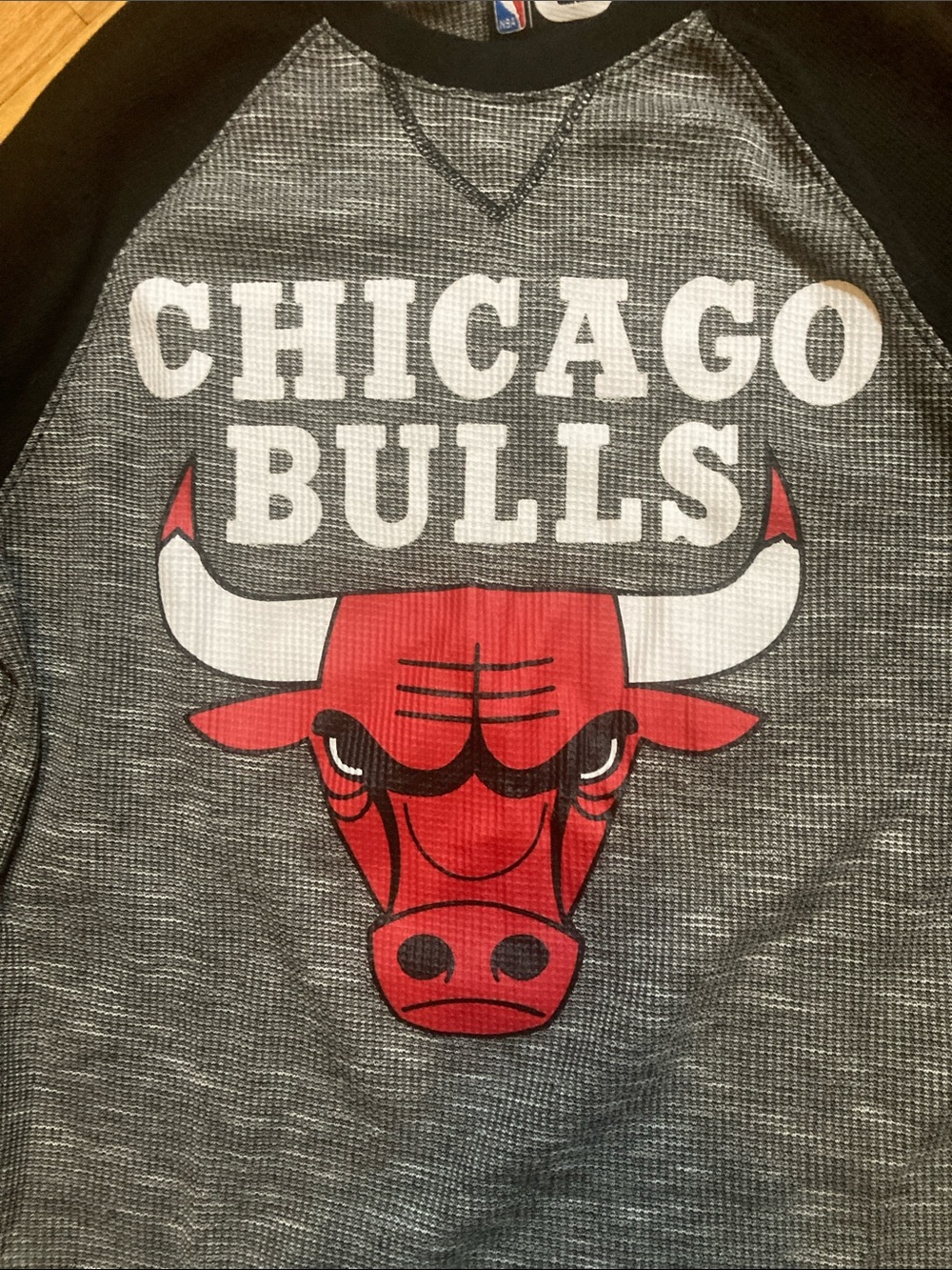 NBA Chicago Bulls Long Sleeve Tee - Gray, Black & Red size medium